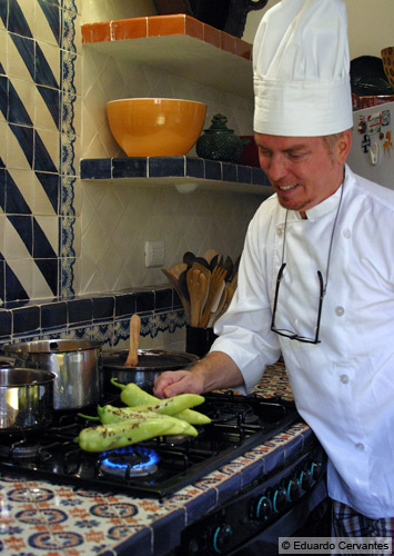 122-Chef David Sterling at work (c) Eduardo Cervantes.jpg